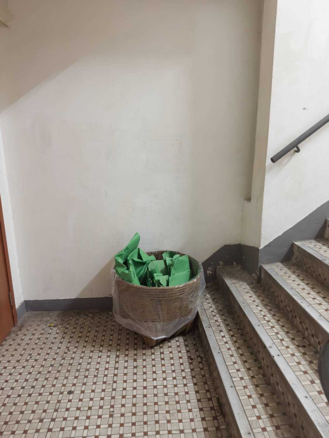 to keyout the rubbish